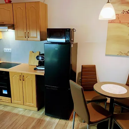 Noclegi-apartamenty Verona 克沃兹科